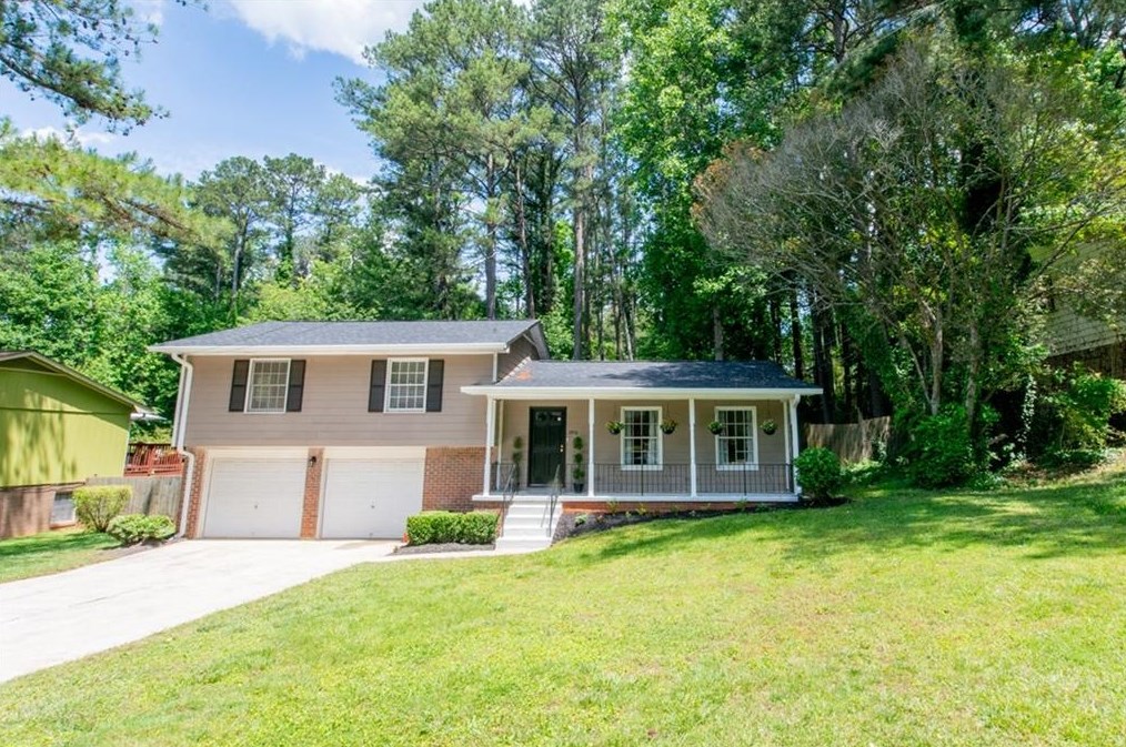 3976 Wedgefield Cir, Decatur GA  30035-2388 exterior