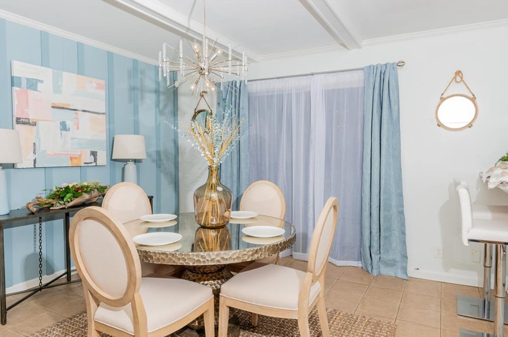 3976 Wedgefield Cir, Decatur GA  30035-2388 exterior