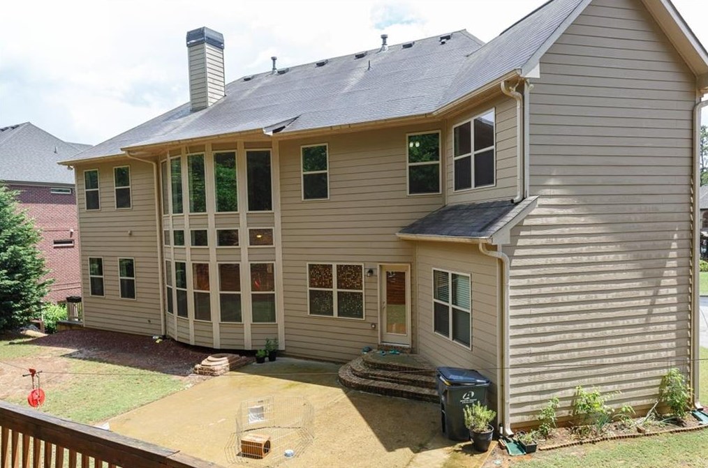 2324 Milton Ave, Alpharetta GA  30004-1518 exterior