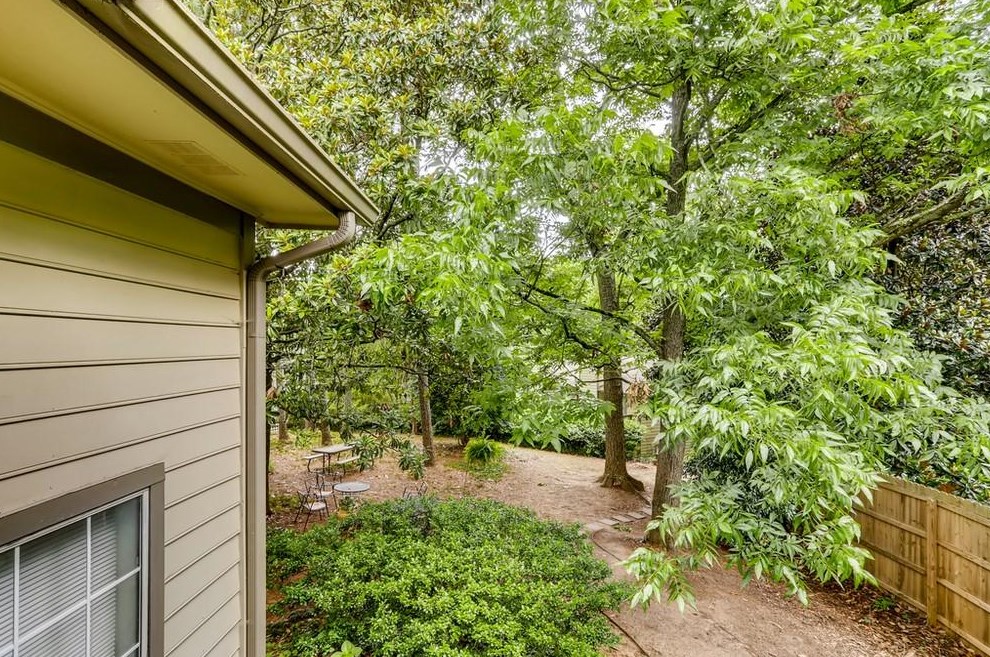 1326 Weatherstone Way, Atlanta GA  30324-4645 exterior
