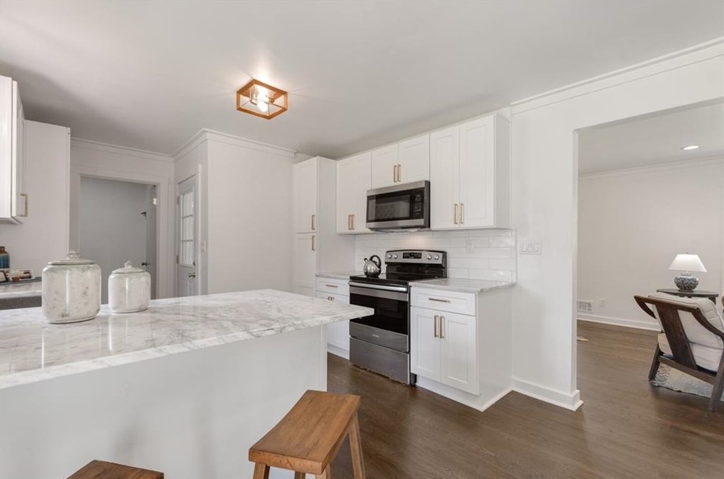 2794 Treadway Dr, Decatur GA  30034-2536 exterior