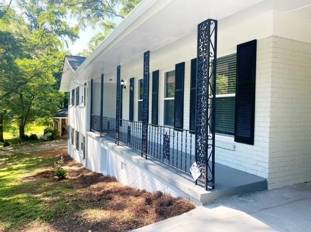 2670 Treadway Dr, Decatur GA  30034-2527 exterior