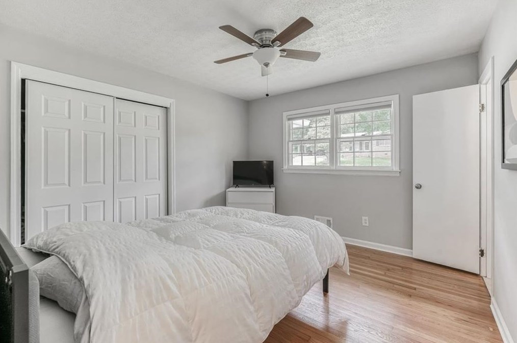 2998 Barry Ave, Smyrna GA  30082-1904 exterior