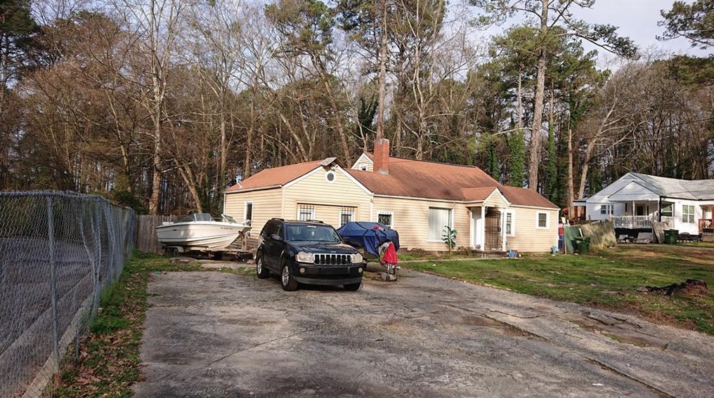3838 Old Gordon Rd, Atlanta GA  30336-1531 exterior