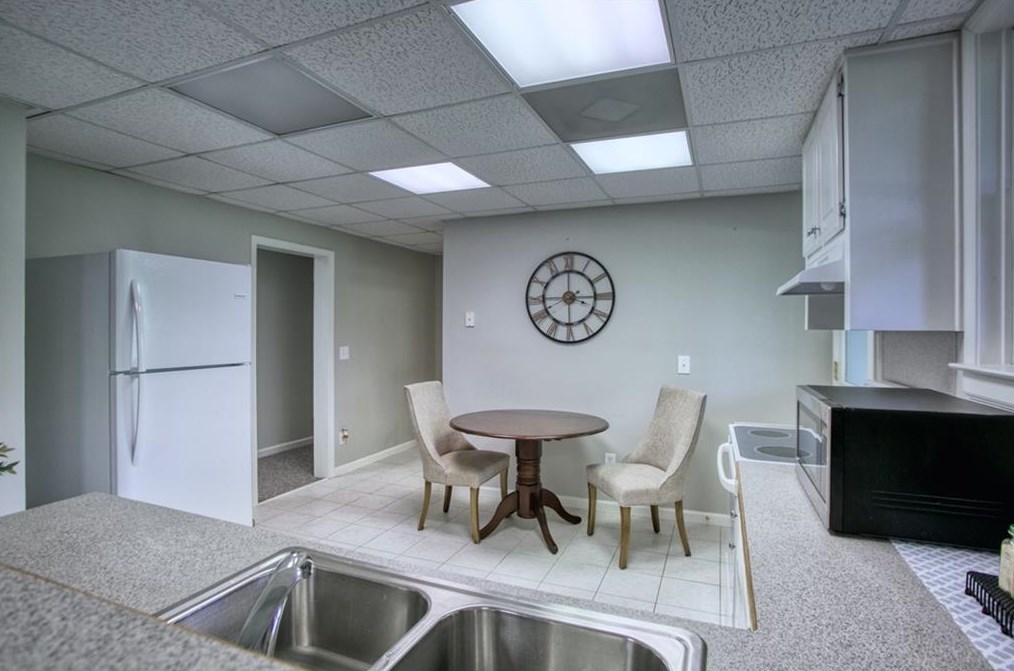 990 Bramlett Shoals Rd, Lawrenceville GA  30045-6691 exterior