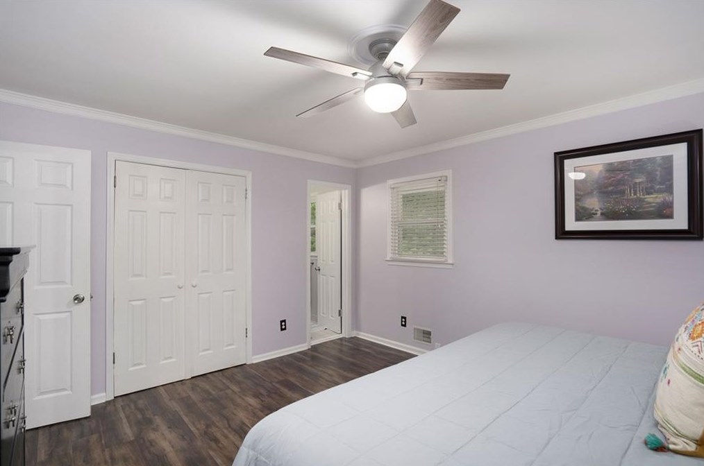 1271 Sanden Ferry Dr, Decatur GA  30033-3345 exterior