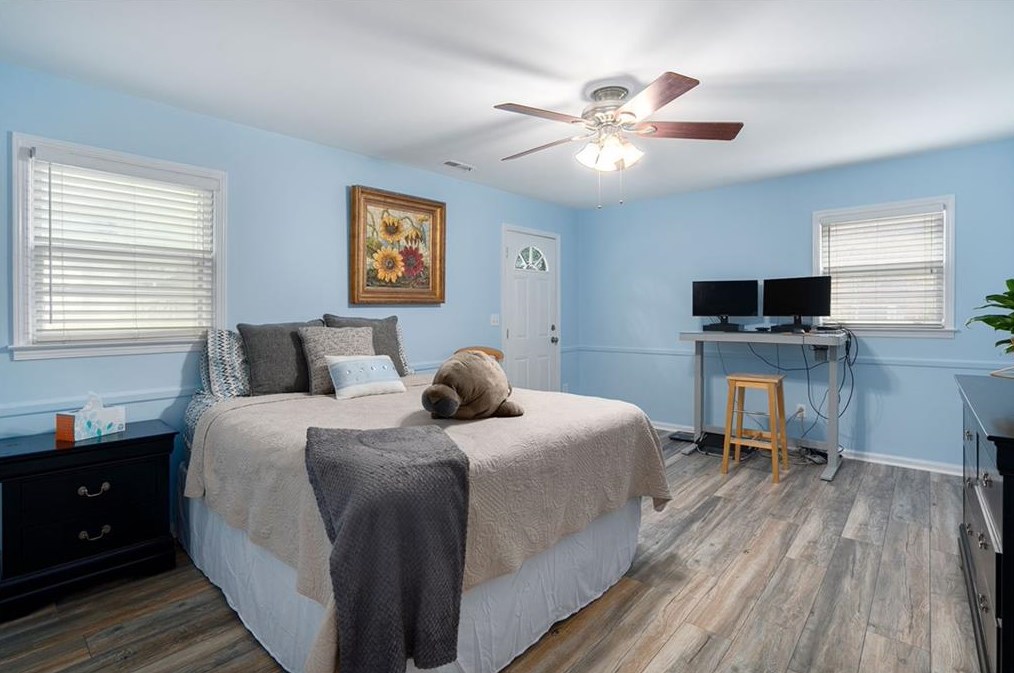 1271 Sanden Ferry Dr, Decatur GA  30033-3345 exterior