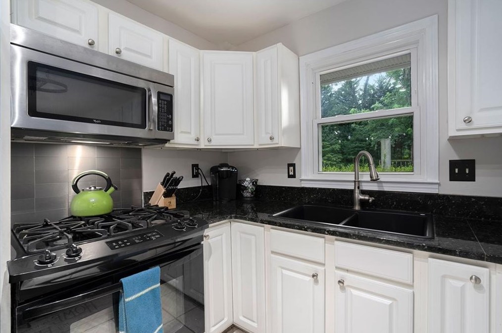 1271 Sanden Ferry Dr, Decatur GA  30033-3345 exterior