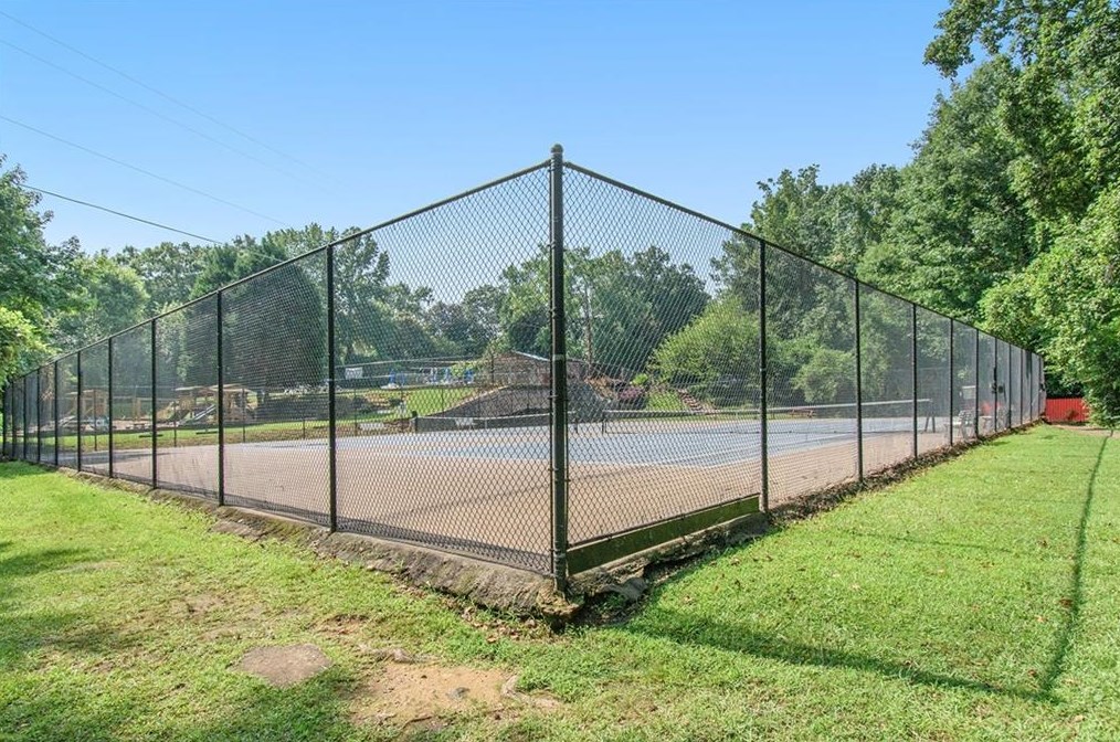 1271 Sanden Ferry Dr, Decatur GA  30033-3345 exterior