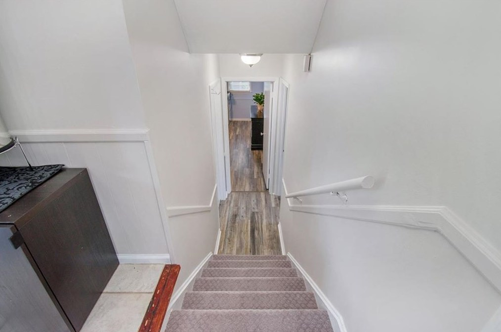 1271 Sanden Ferry Dr, Decatur GA  30033-3345 exterior