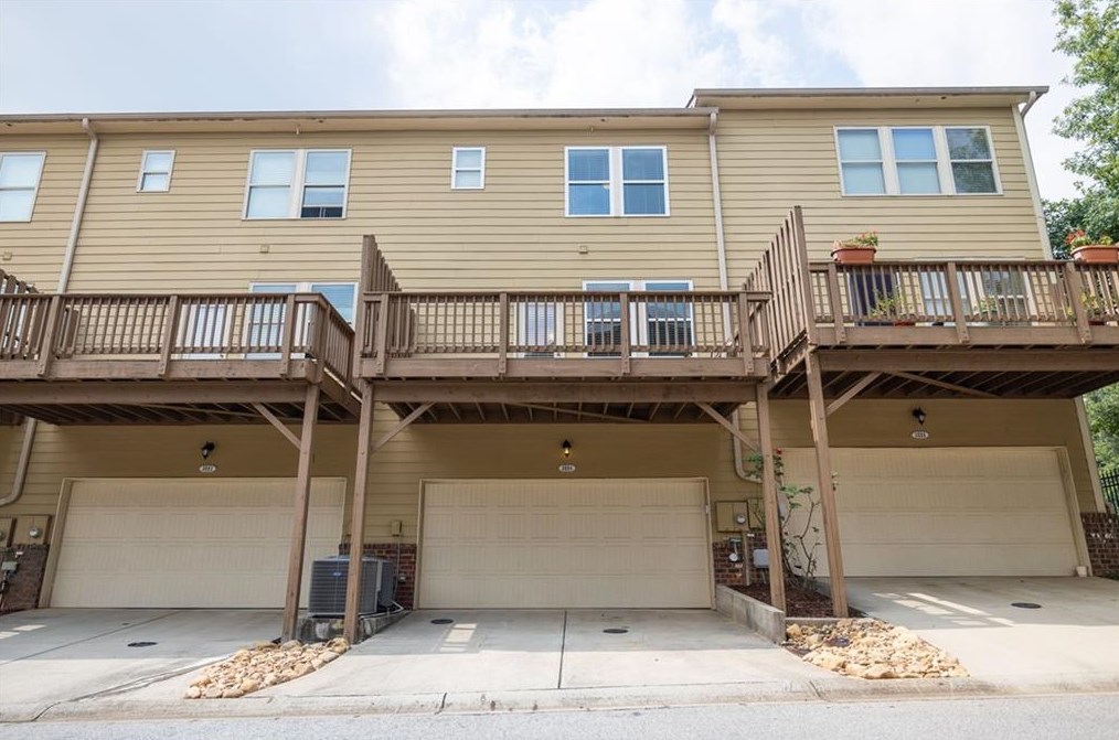 3084 Turman Cir, Decatur GA  30033-3259 exterior