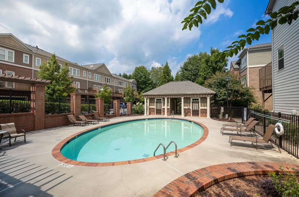 3084 Turman Cir, Decatur GA  30033-3259 exterior