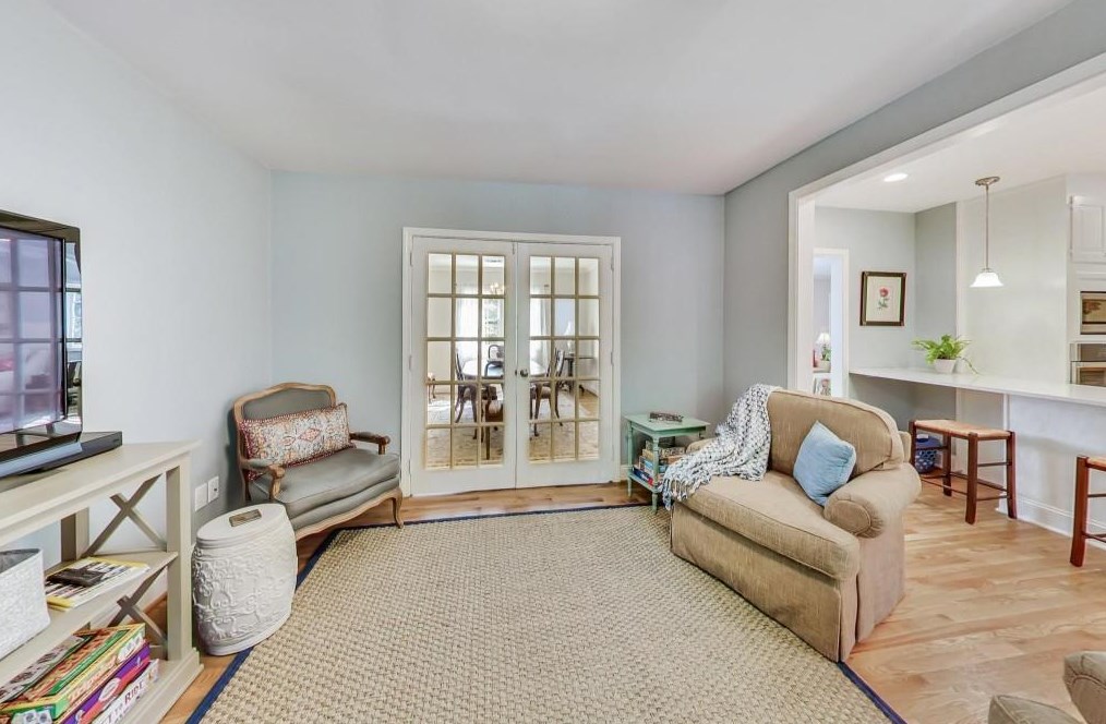 822 Wesley Dr, Atlanta GA  30305-3925 exterior