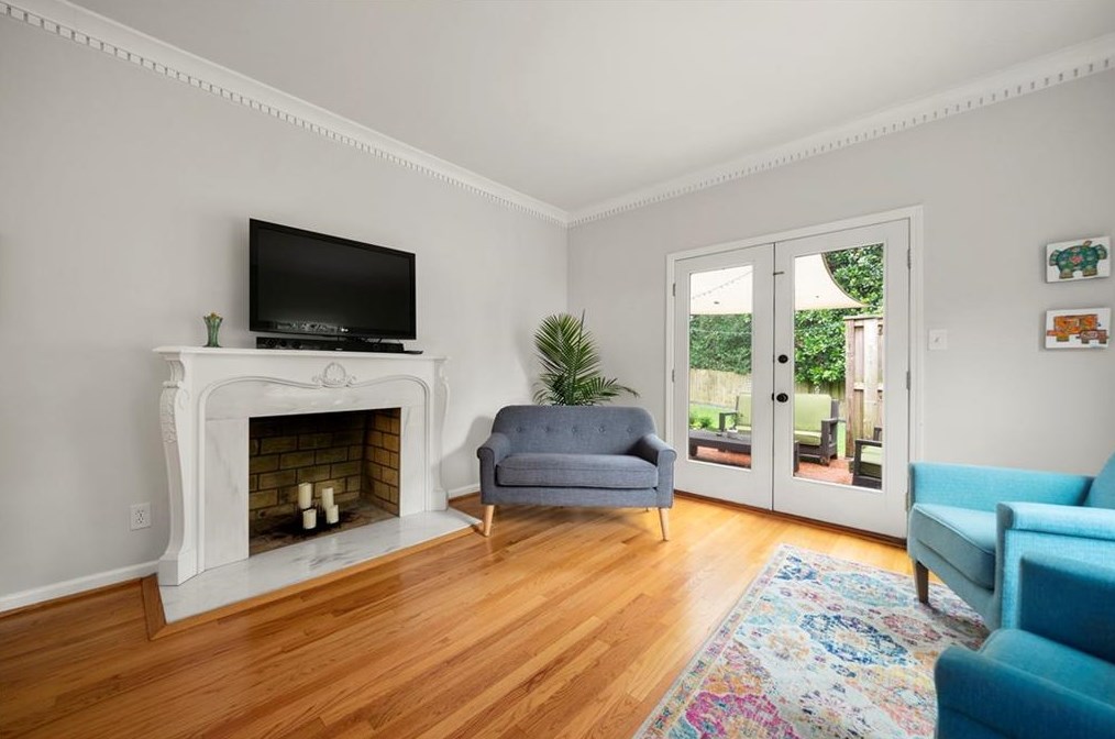 1519 Rainier Falls Dr, Atlanta GA  30329-4105 exterior