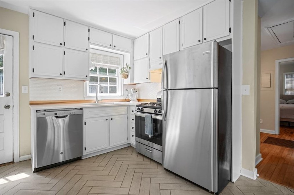 549 Scott Cir, Decatur GA  30033-4727 exterior