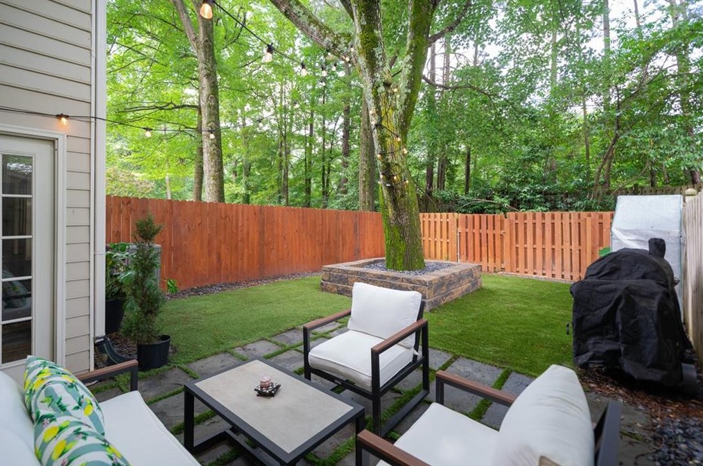 2908 Woodruff Dr, Smyrna GA  30080-3854 exterior