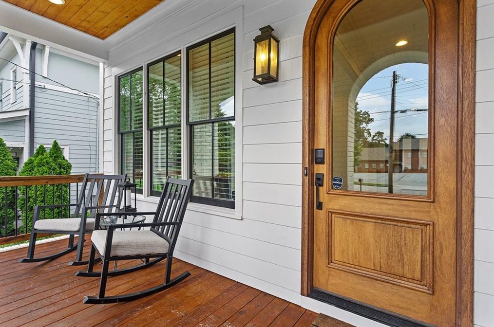 732 Sycamore Dr, Decatur GA  30030-2751 exterior