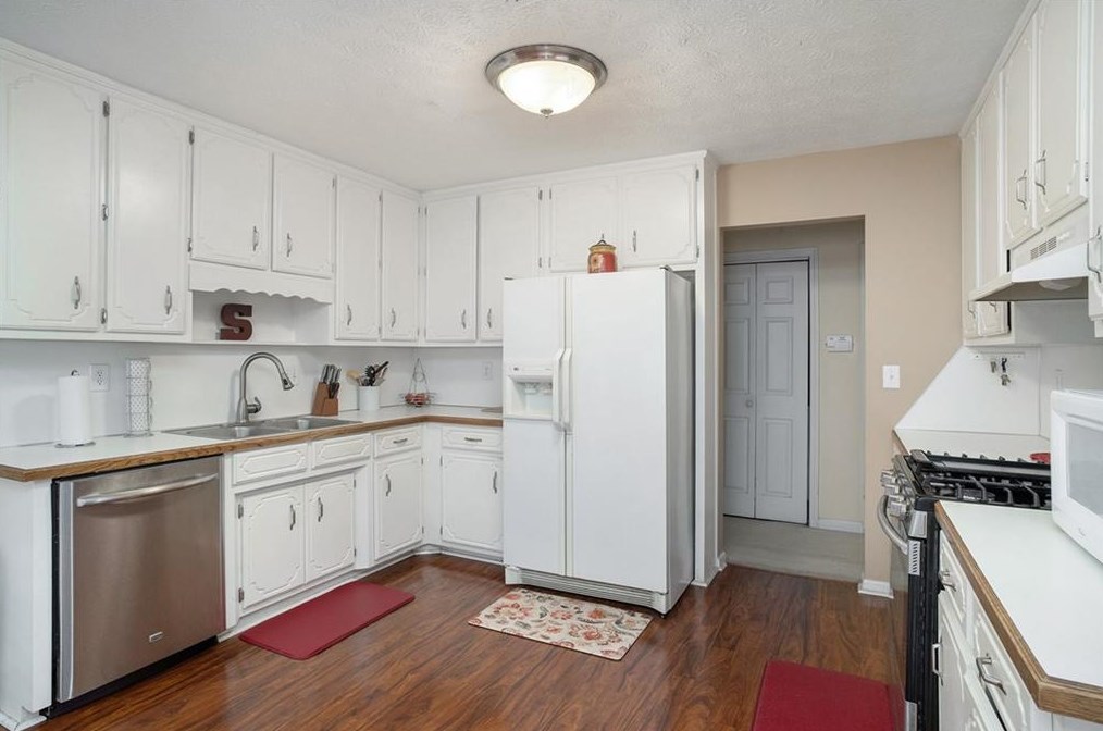 1230 Mercury Dr, Lawrenceville GA 30045-7900 exterior