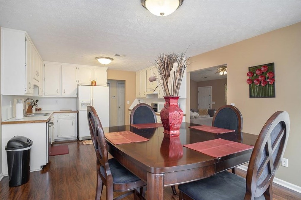 1230 Mercury Dr, Lawrenceville GA 30045-7900 exterior