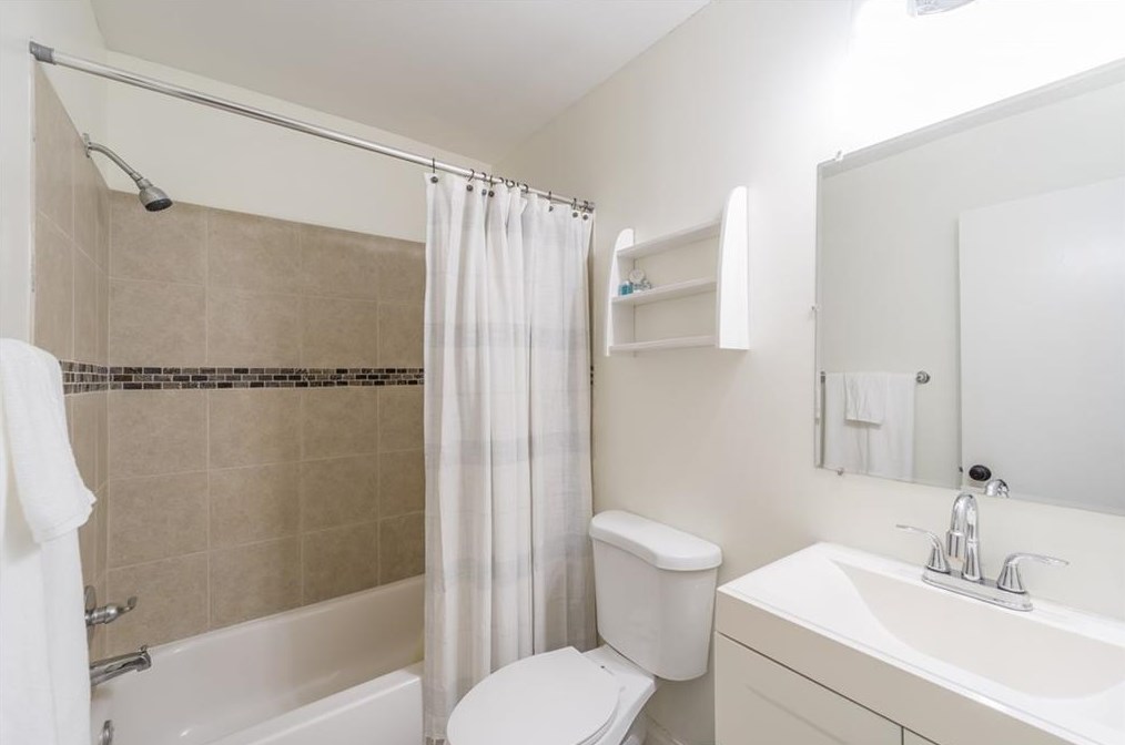 4229 Timber Valley Ct, Decatur GA  30032-2571 exterior