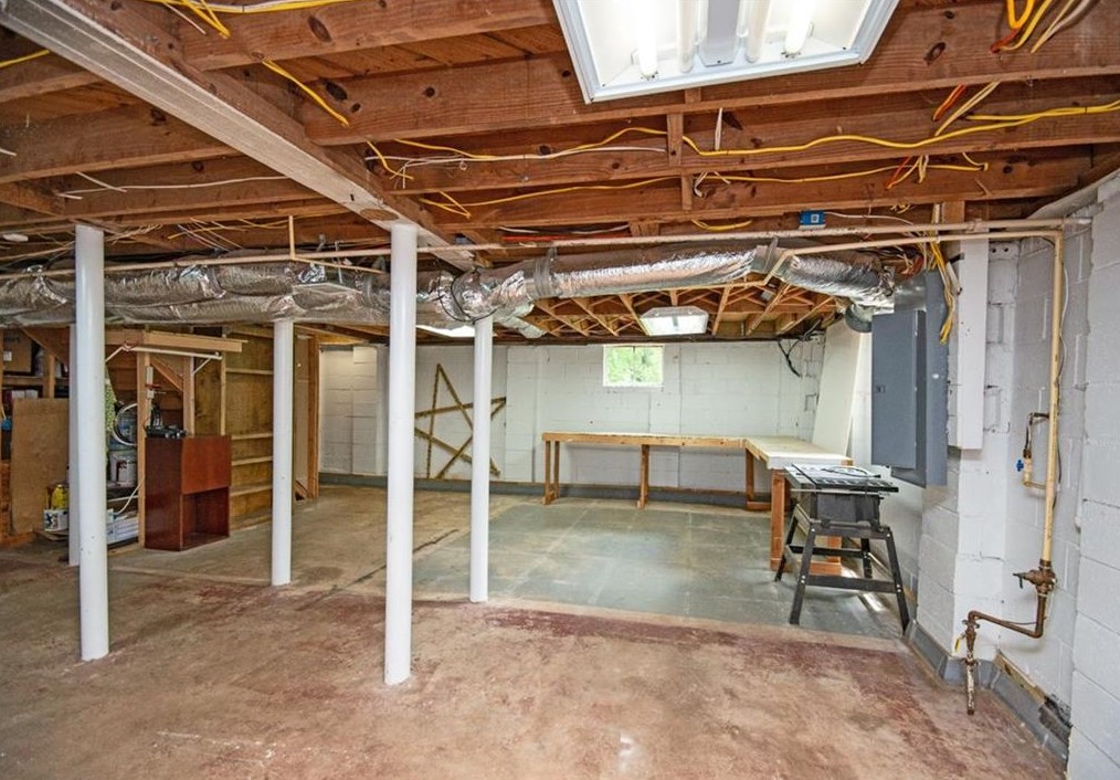 1749 Old Hickory St, Decatur GA  30032-4354 exterior