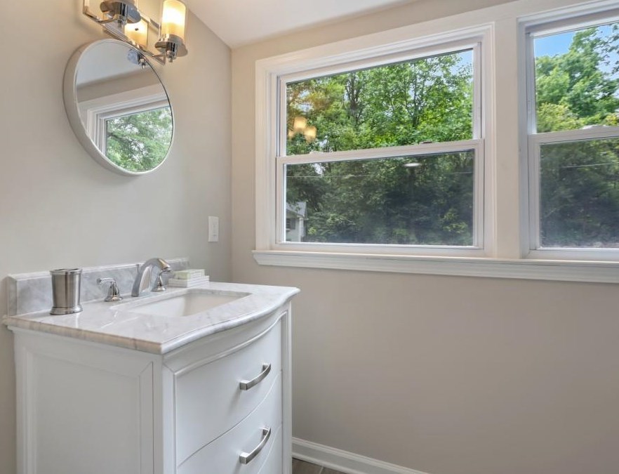 2732 Hawaii Ct, Decatur GA  30033-2335 exterior