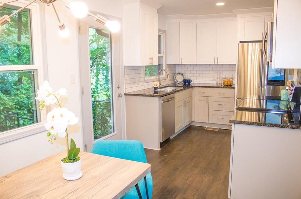 3068 Anthony Dr, Decatur GA  30033-3907 exterior