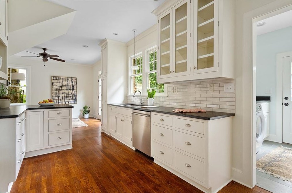 430 Superior Ave, Decatur GA  30030-1401 exterior