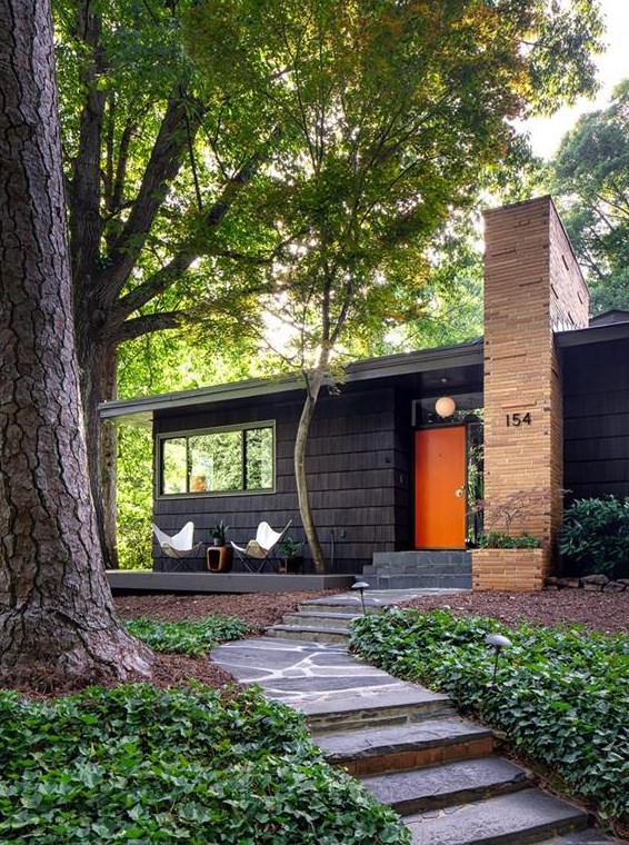 154 Parkwood Rd, Decatur GA  30030-2812 exterior