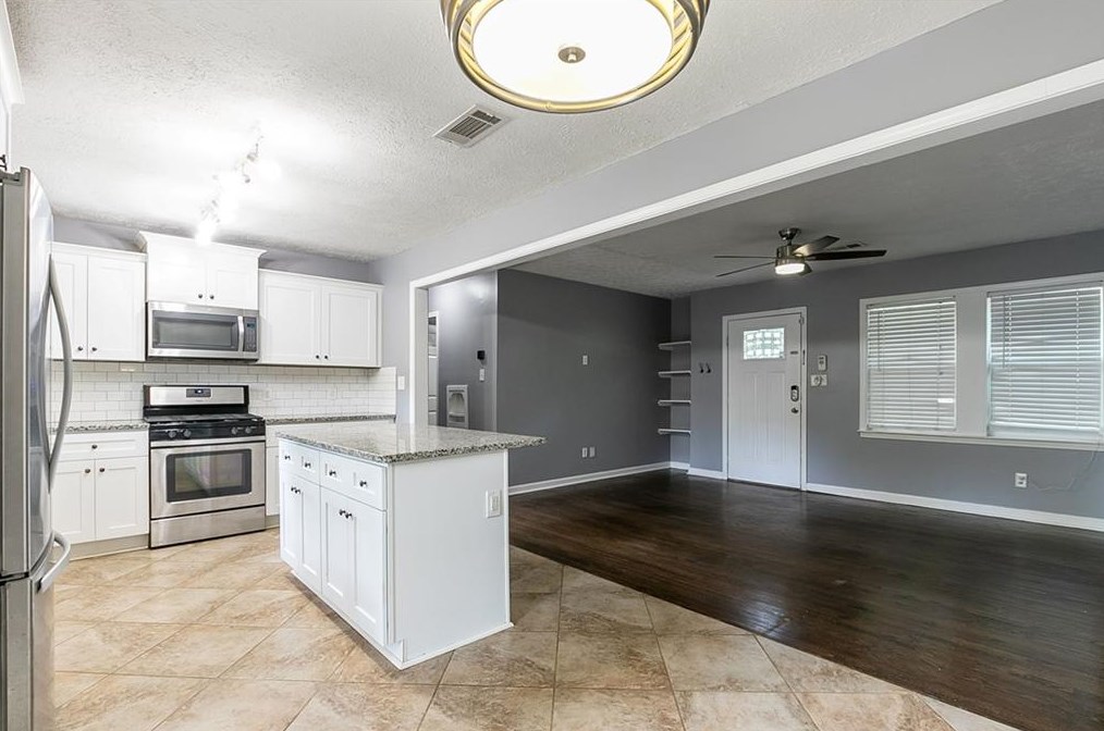 3261 Bonway Dr, Decatur GA  30032-2429 exterior