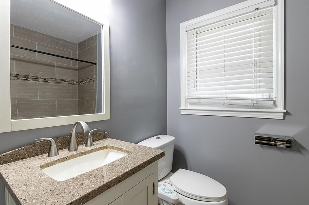 3261 Bonway Dr, Decatur GA  30032-2429 exterior