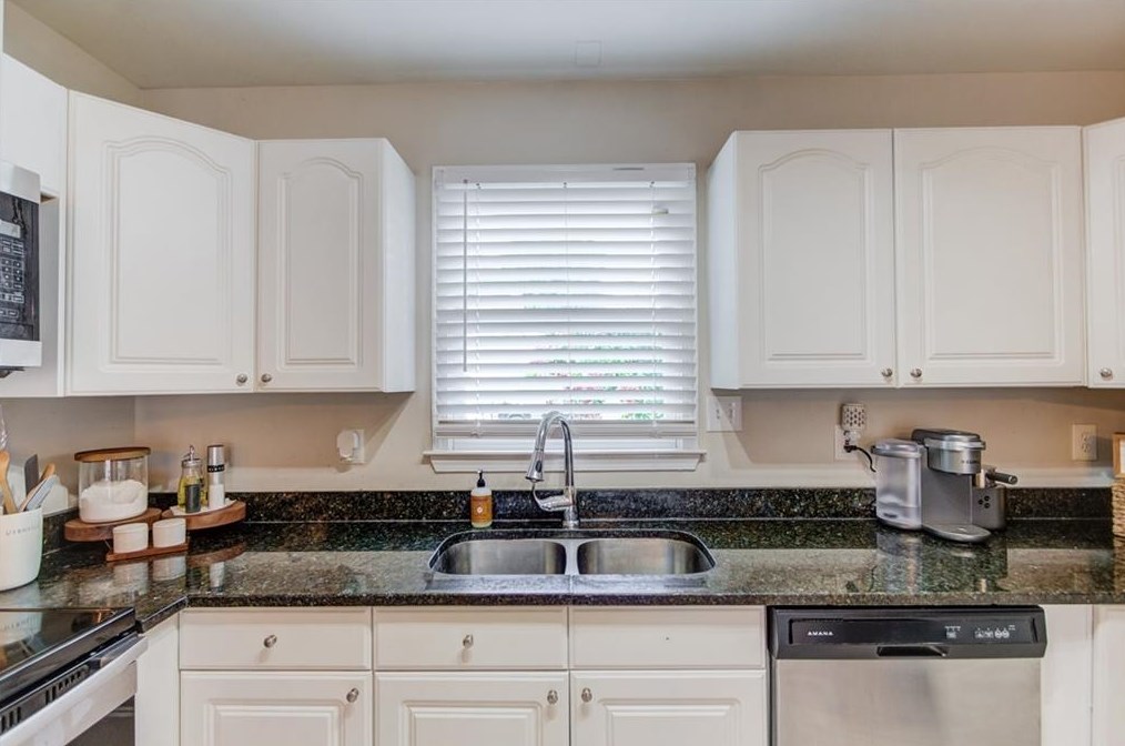 3684 Maple Frg Ln, Gainesville GA 30504-5766 exterior