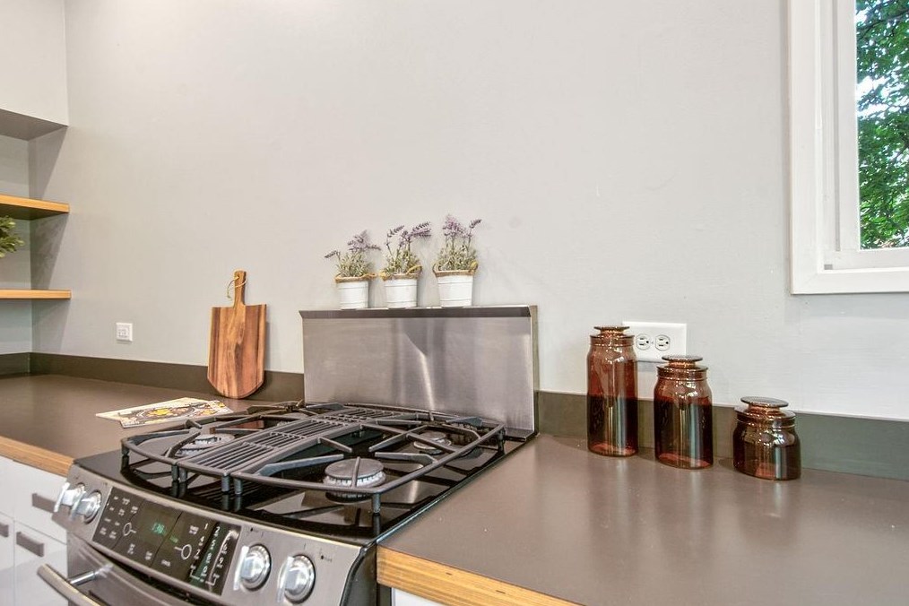 130 Second Ave, Decatur GA  30030-3548 exterior