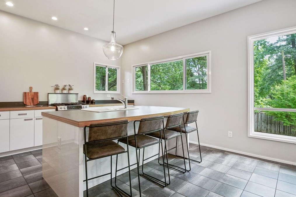 130 Second Ave, Decatur GA  30030-3548 exterior