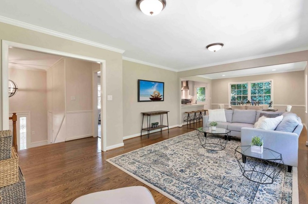 35 Whispering Way, Atlanta GA  exterior