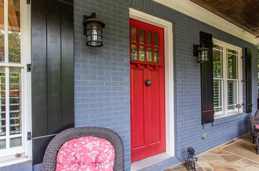 694 Yorkshire Rd, Atlanta GA  30306-3251 exterior