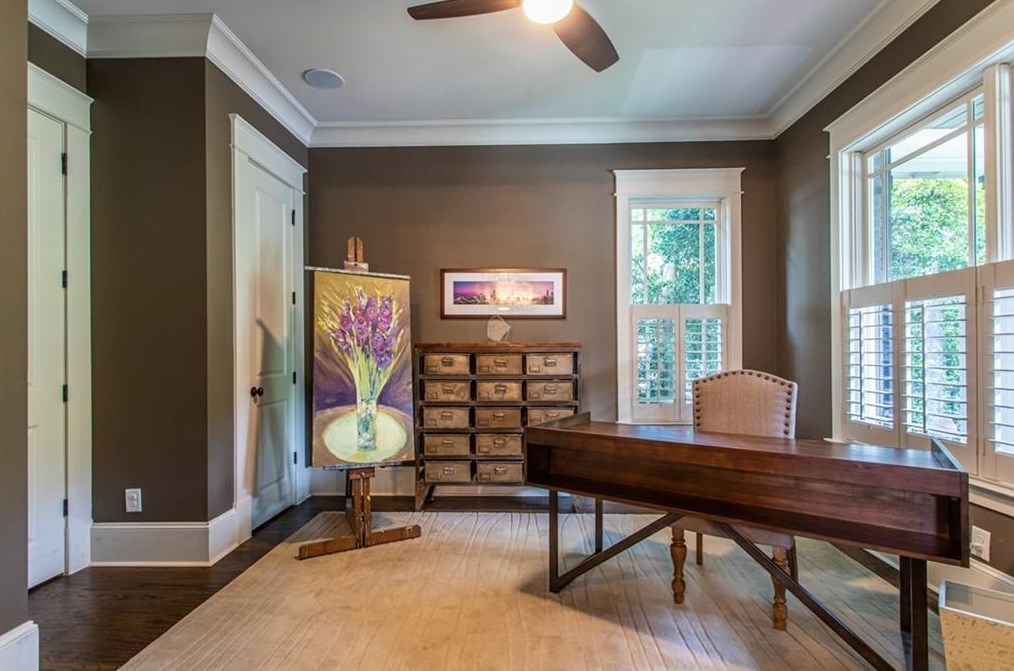 694 Yorkshire Rd, Atlanta GA  30306-3251 exterior