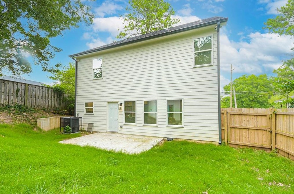 1499 Rupert Rd, Decatur GA  30032-3513 exterior