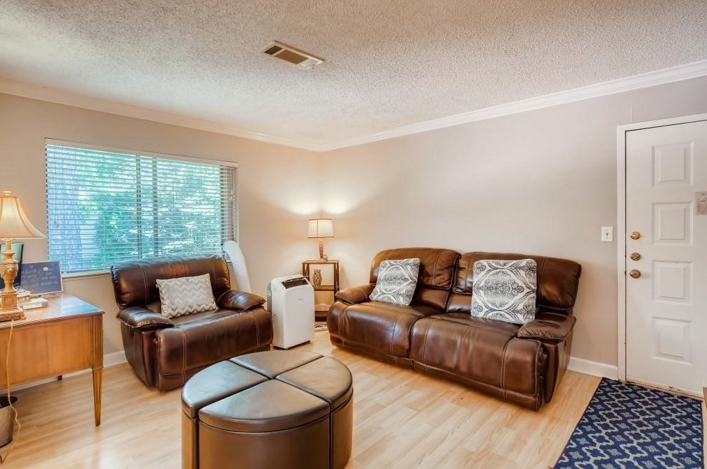 1507 Wingate Way, Atlanta GA  30350-4987 exterior