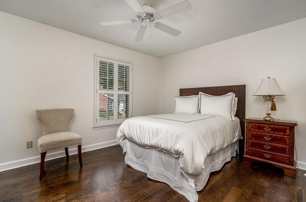 1122 Moorestown Cir, Decatur GA  30033-2725 exterior