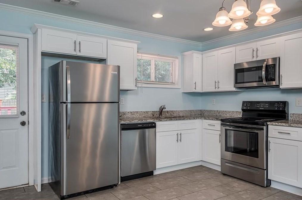 3266 Glenco Dr, Decatur GA  30032-7046 exterior