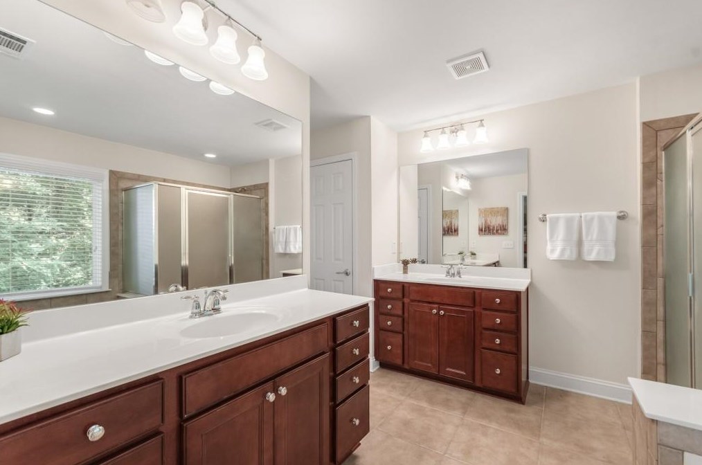 1936 Ridgemont Ln, Decatur GA  30033-4076 exterior