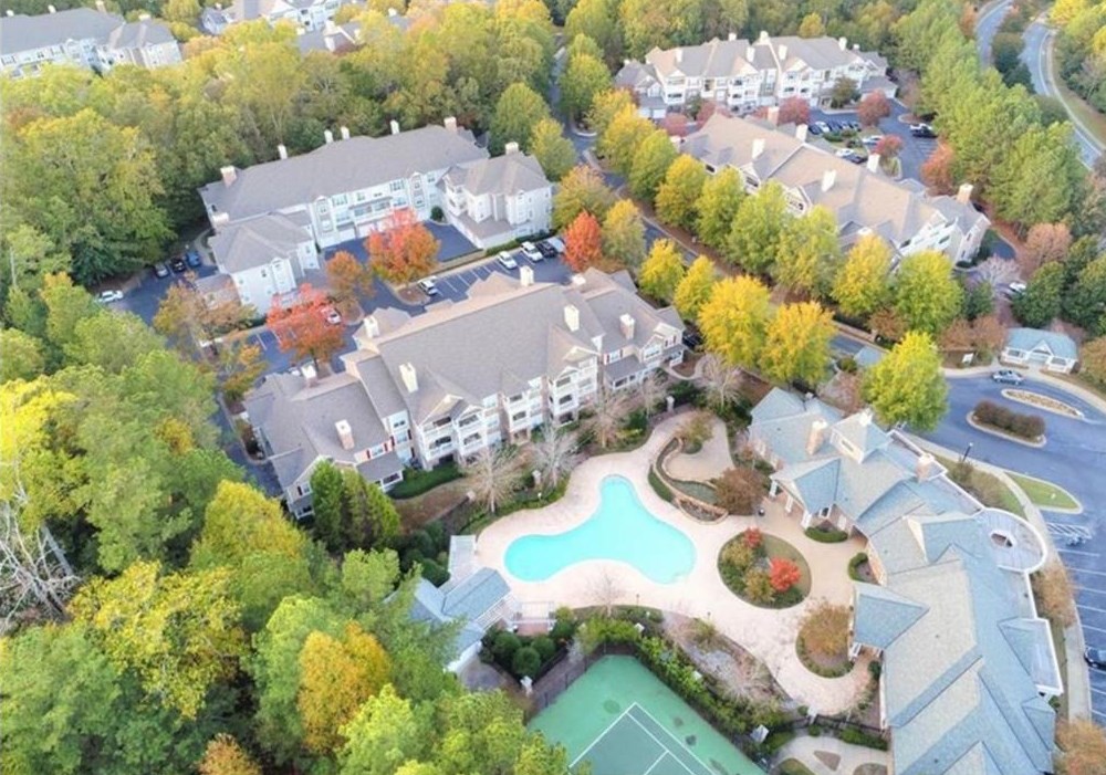 534 Sandringham Dr, Alpharetta GA 30004-4972 exterior