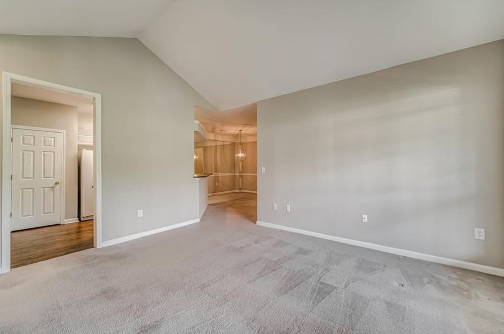 534 Sandringham Dr, Alpharetta GA 30004-4972 exterior