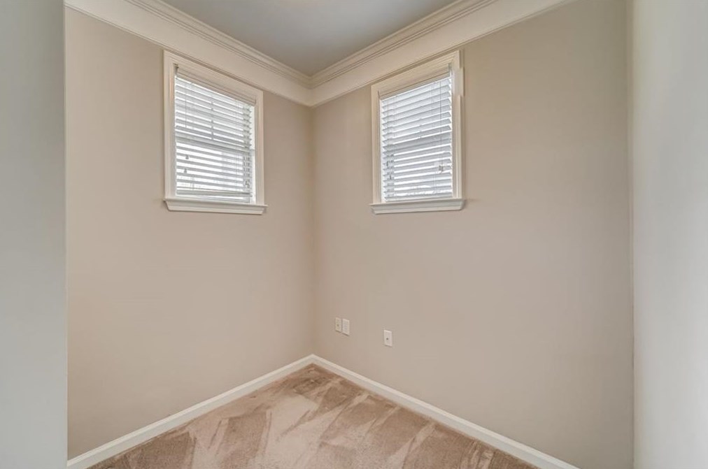 534 Sandringham Dr, Alpharetta GA 30004-4972 exterior