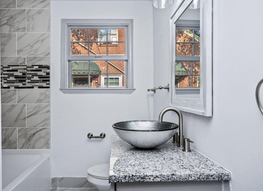 2619 Northview Ave, Decatur GA  30032-4264 exterior