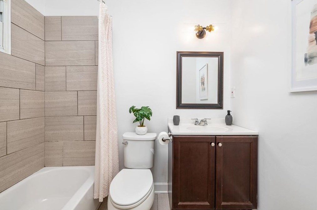 1531 Woodfern Dr, Decatur GA  30030-4534 exterior