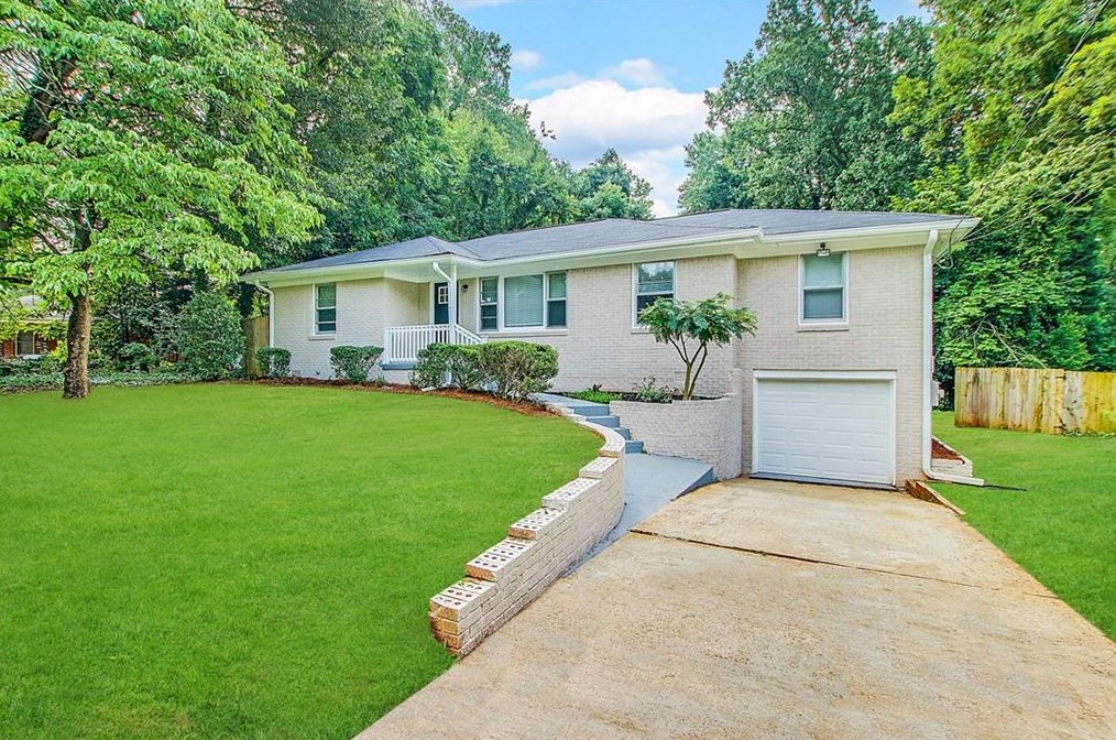 1955 Vicki Ln, Atlanta GA  30316-4108 exterior