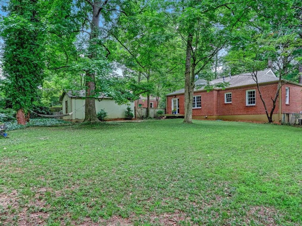 473 Bridlewood Cir, Decatur GA  30030-1619 exterior