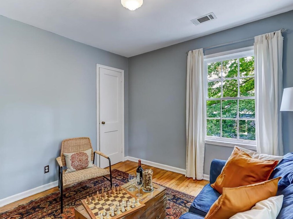 473 Bridlewood Cir, Decatur GA  30030-1619 exterior